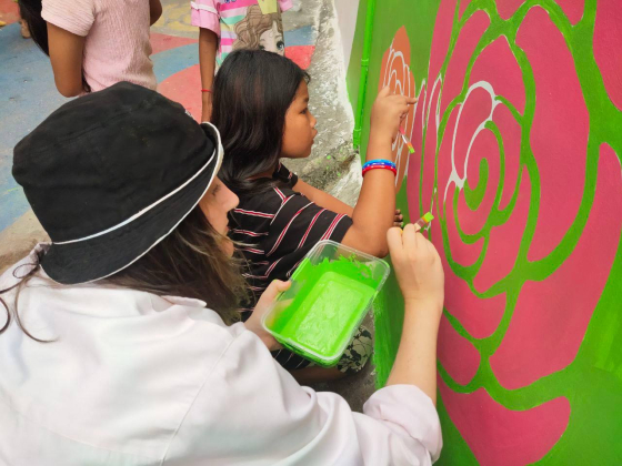 UNSW Built Environment students co-created a street mural with local residents in Phnom Penh, Cambodia as part of the Chen Dam Daek neighbourhood project  