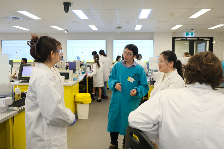 Gee Chong Ling during his lab class