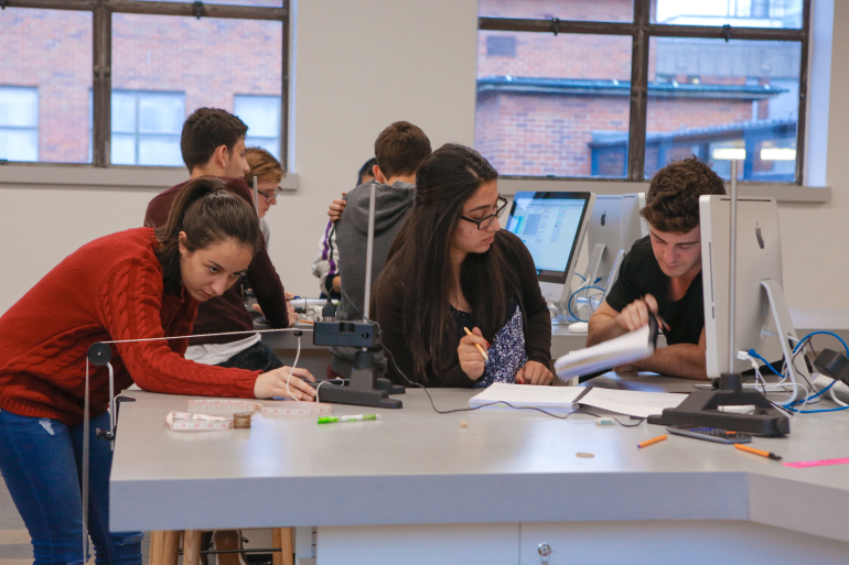 Physics first year UNSW students