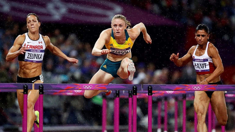 Sally Pearson wins the 100m hurdles