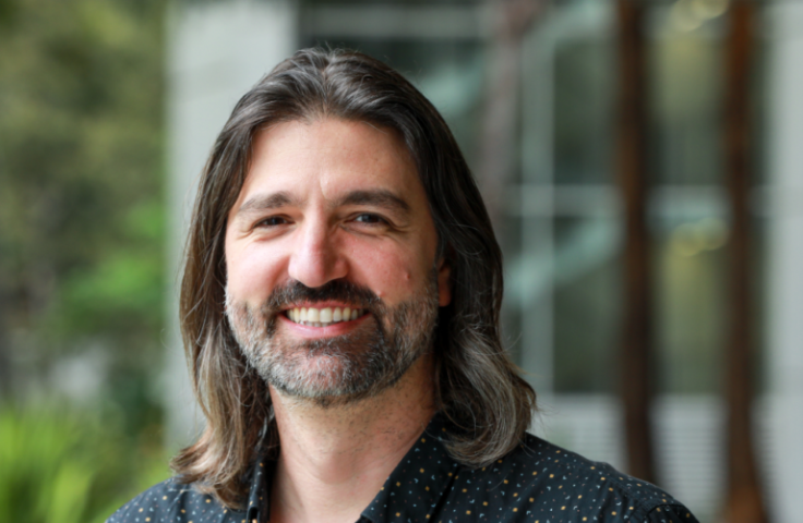 Associate Professor Michael Kasumovic headshot